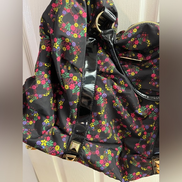 RARE HTF BETSEY JOHNSON HUGE COLORFUL ditsy paisley floral skull studded duffle - Picture 3 of 15